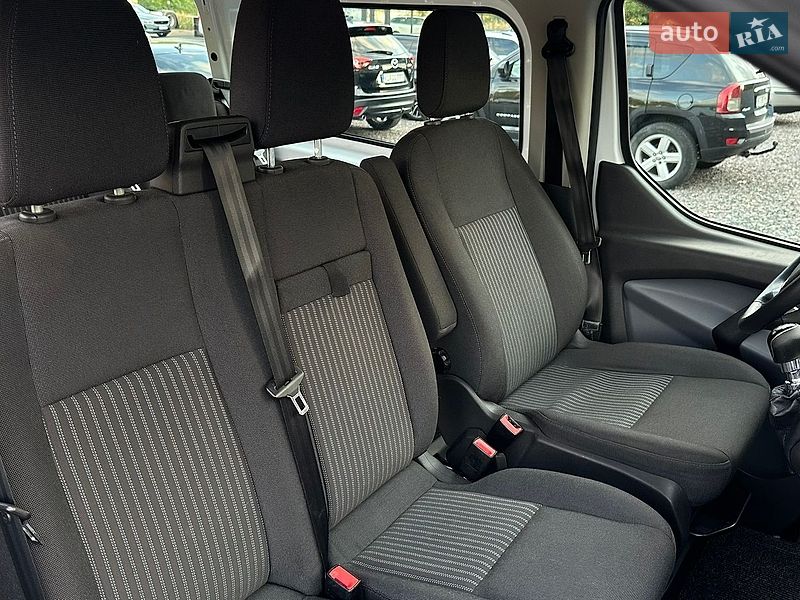 Минивэн Ford Transit Custom 2015 в Самборе