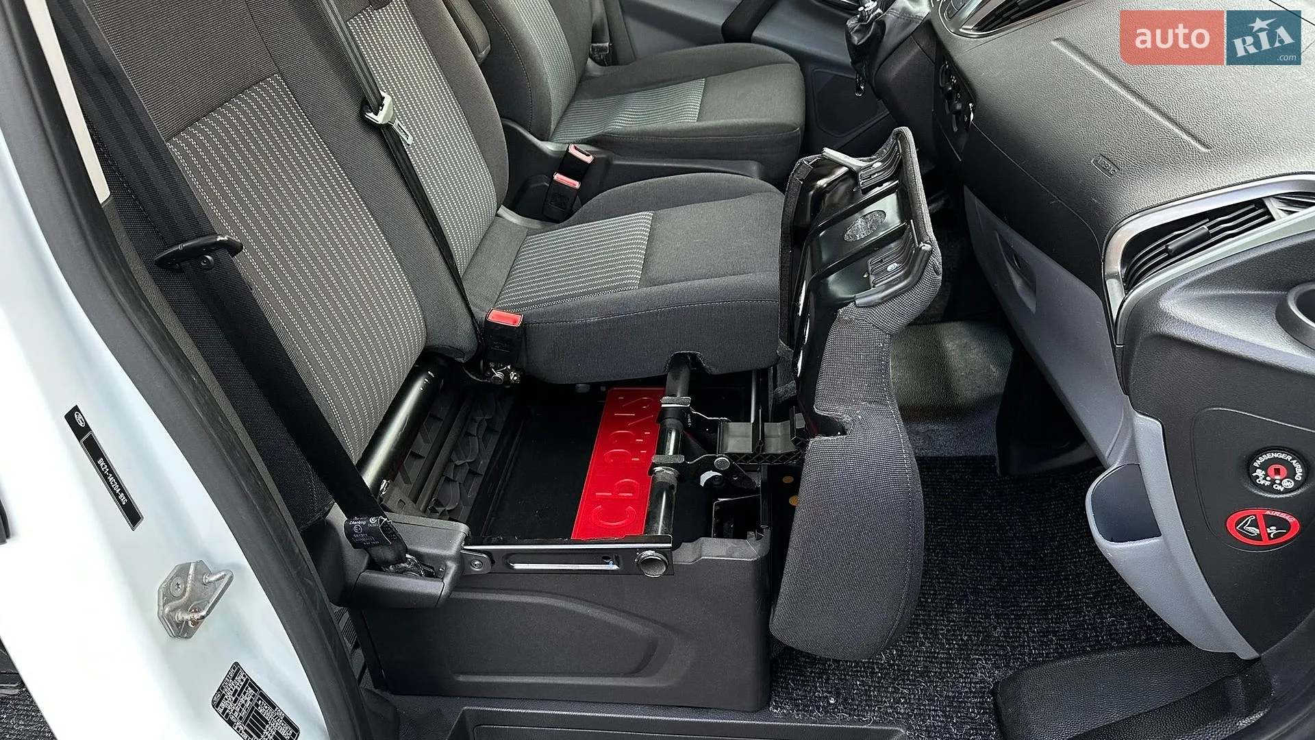2015 Ford Transit Connect - мініатюра 92