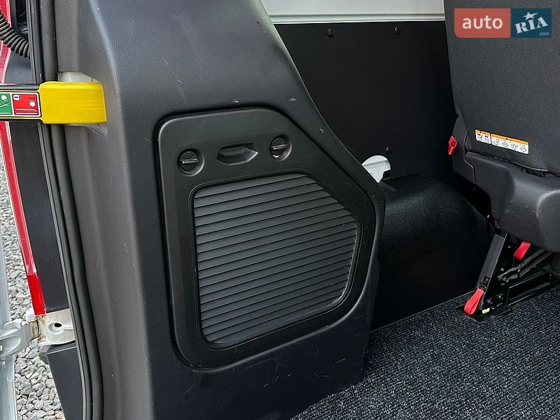 Минивэн Ford Transit Custom 2015 в Самборе