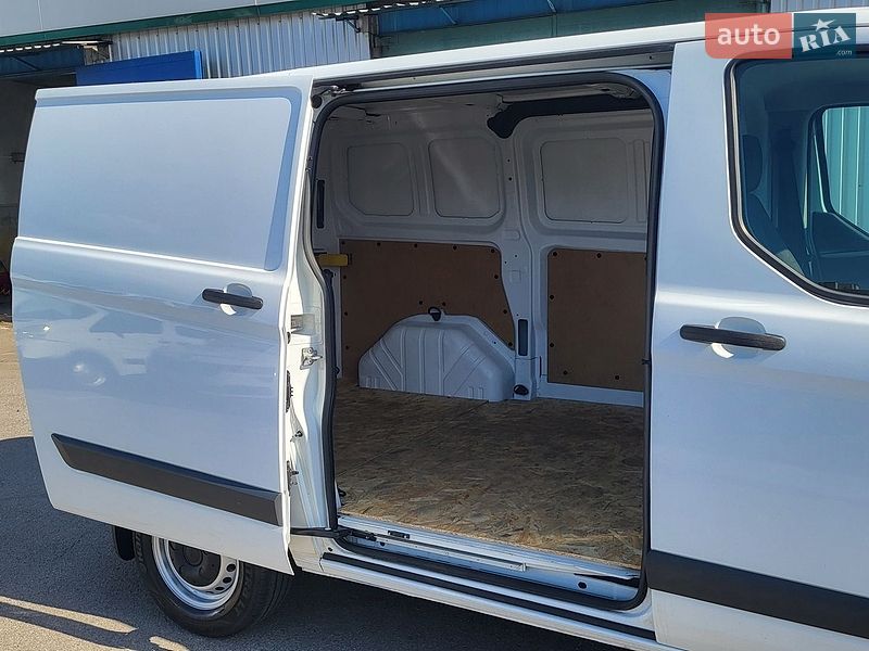 Грузовой фургон Ford Transit Custom 2017 в Киеве