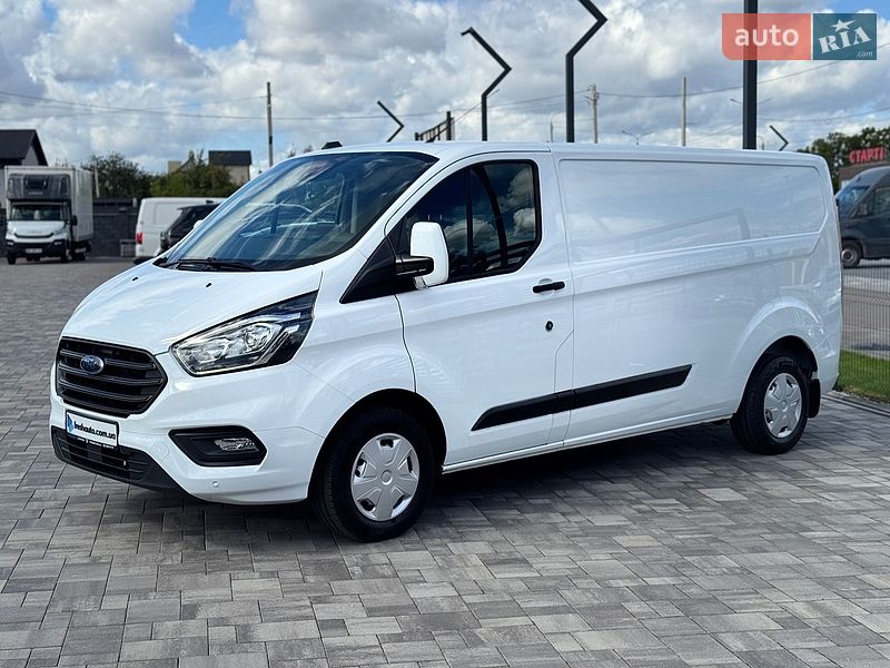 Вантажний фургон Ford Transit Custom 2021 в Рівному