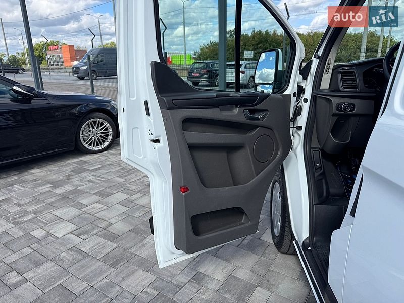 Вантажний фургон Ford Transit Custom 2021 в Рівному