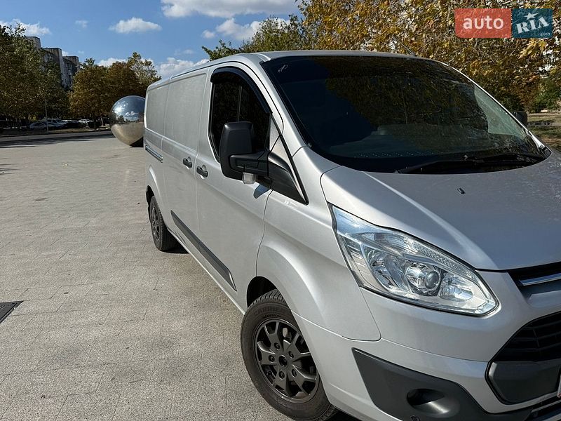 Вантажний фургон Ford Transit Custom 2017 в Одесі
