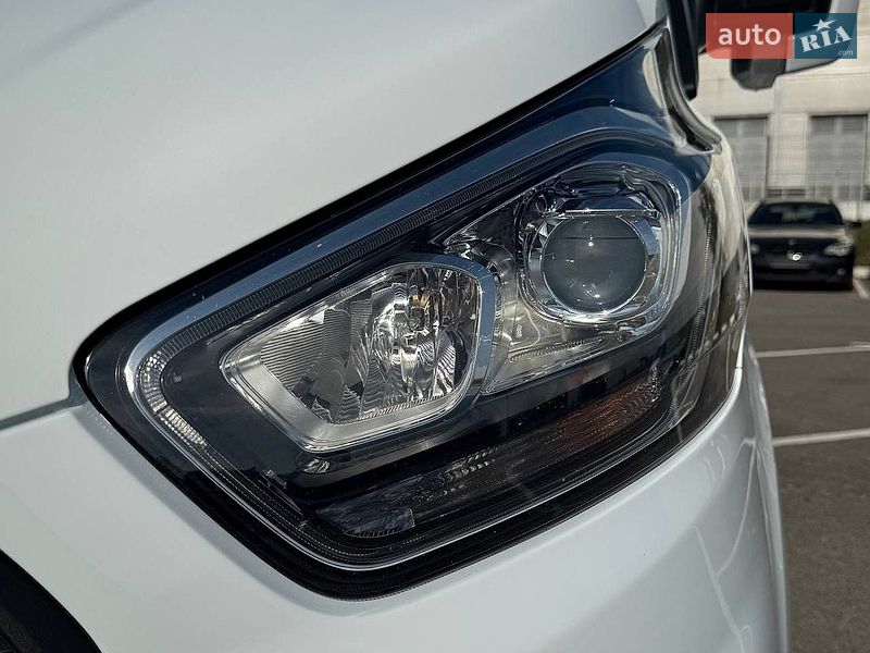 Грузовой фургон Ford Transit Custom 2019 в Киеве