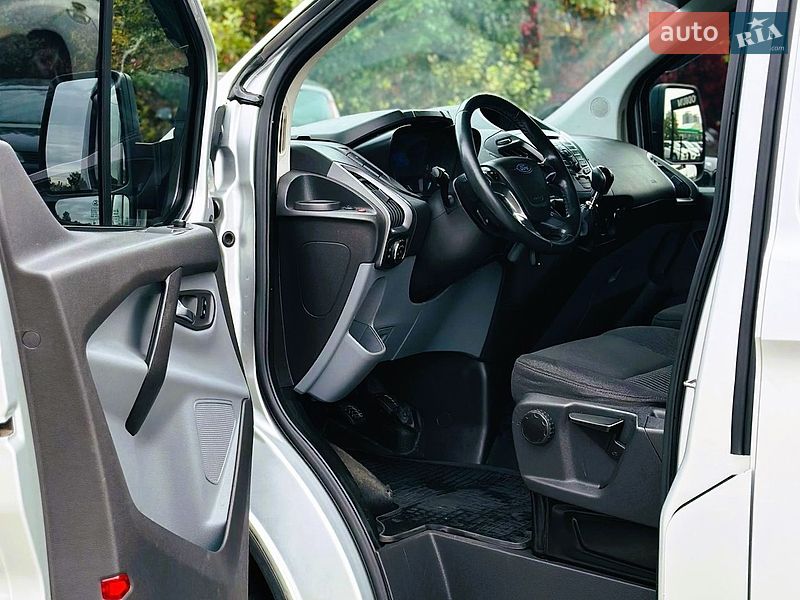 Грузовой фургон Ford Transit Custom 2015 в Киеве
