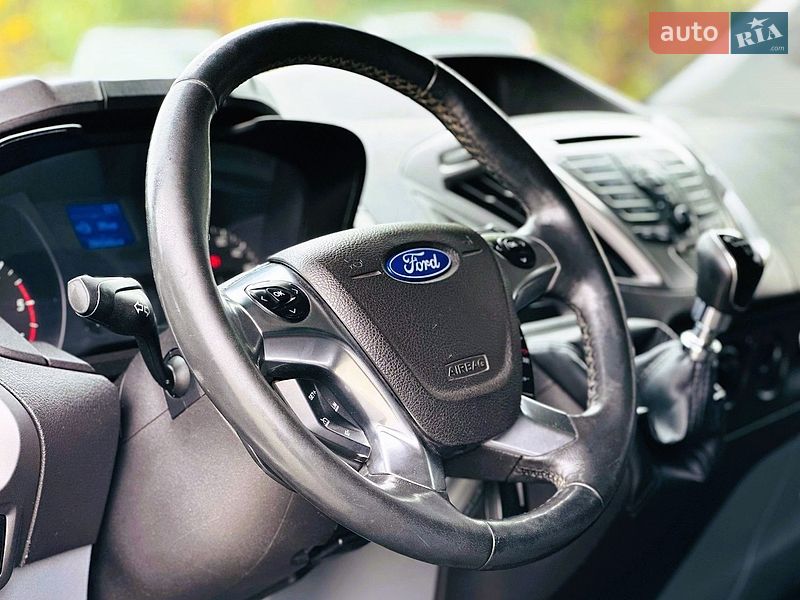 Грузовой фургон Ford Transit Custom 2015 в Киеве