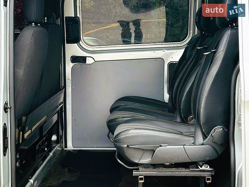 Грузовой фургон Ford Transit Custom 2015 в Киеве