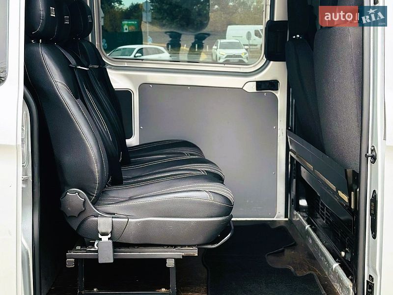 Грузовой фургон Ford Transit Custom 2015 в Киеве