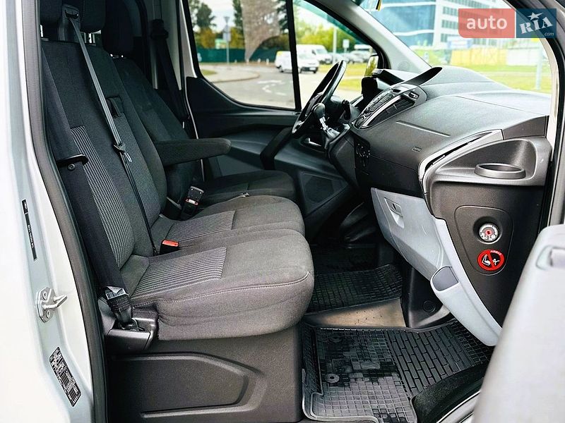 Грузовой фургон Ford Transit Custom 2015 в Киеве