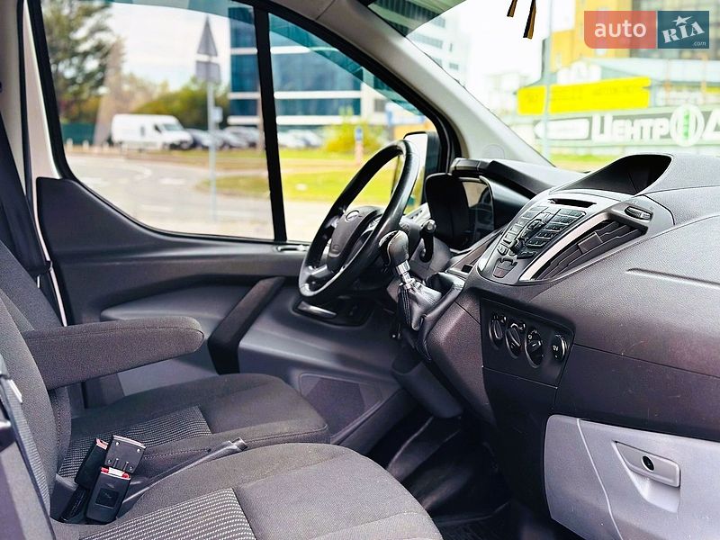 Грузовой фургон Ford Transit Custom 2015 в Киеве