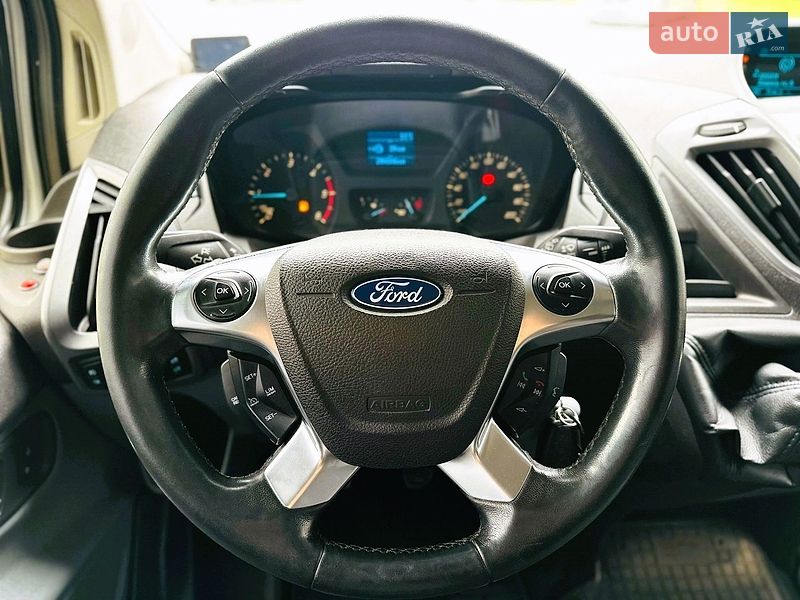 Грузовой фургон Ford Transit Custom 2015 в Киеве