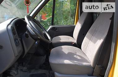 Грузовой фургон Ford Transit 2006 в 