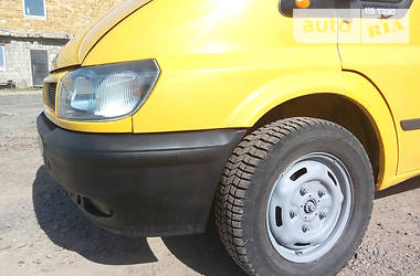 Грузовой фургон Ford Transit 2006 в 