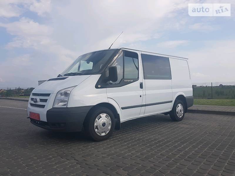 Грузопассажирский фургон Ford Transit 2013 в Киеве