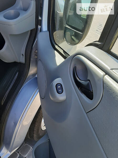 Вантажопасажирський фургон Ford Transit 2007 в Береговому