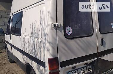Вантажопасажирський фургон Ford Transit 1988 в 