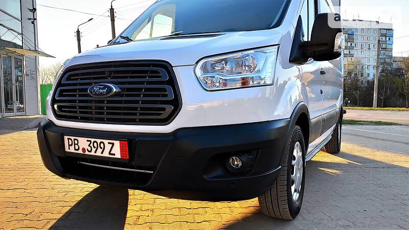 Вантажопасажирський фургон Ford Transit 2018 в Чернівцях