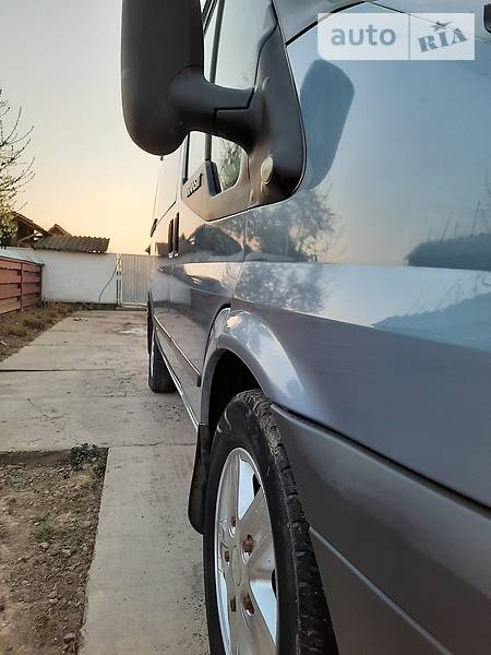 Вантажопасажирський фургон Ford Transit 2007 в Береговому