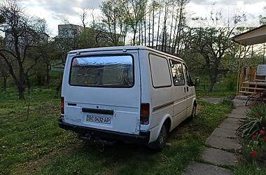 Вантажопасажирський фургон Ford Transit 1989 в 