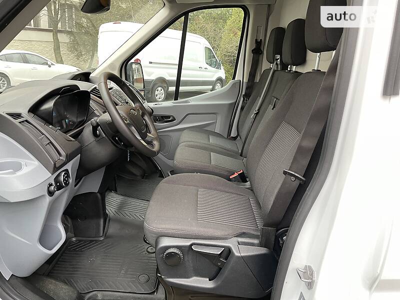 Вантажний фургон Ford Transit 2019 в Луцьку