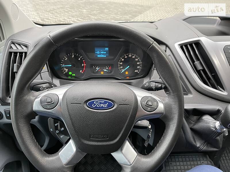 Грузовой фургон Ford Transit 2018 в Луцке