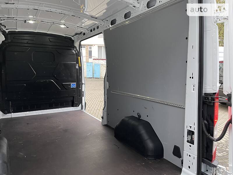Грузовой фургон Ford Transit 2018 в Луцке