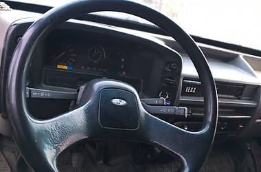 Вантажопасажирський фургон Ford Transit 1989 в Дніпрі