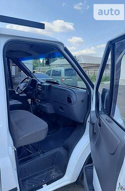 Минивэн Ford Transit 2005 в 