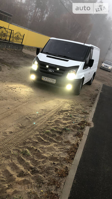 Минивэн Ford Transit 2006 в Первомайске