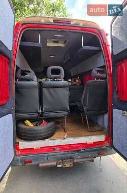 Микроавтобус Ford Transit 2000 в 