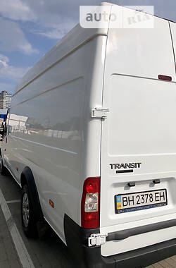 Грузовой фургон Ford Transit 2007 в 