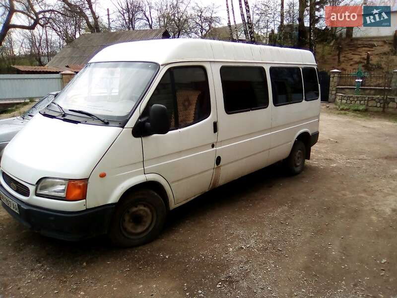 Мікроавтобус Ford Transit 1998 в Надвірній