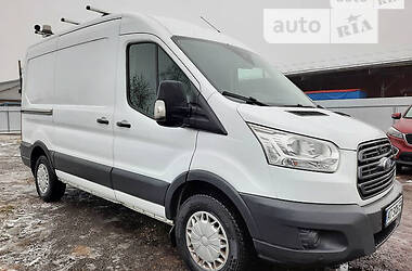 Вантажний фургон Ford Transit 2015 в Житомирі