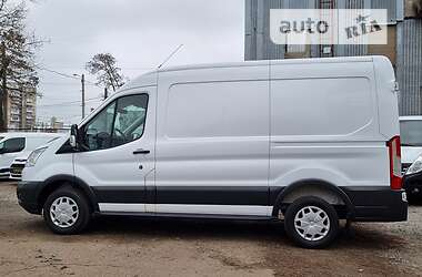 Грузовой фургон Ford Transit 2018 в 