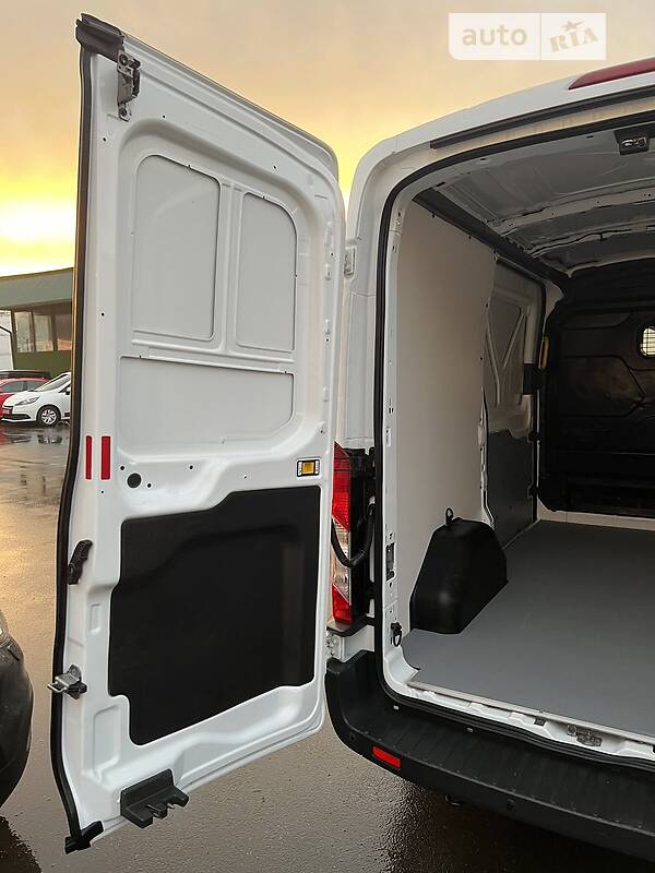 Грузовой фургон Ford Transit 2018 в Луцке фото 14 Грузовой фургон Ford Transit 2018 в Луцке