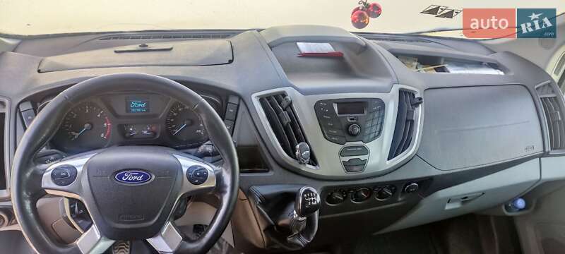 Микроавтобус Ford Transit 2017 в Тячеве фото 3 Микроавтобус Ford Transit 2017 в Тячеве