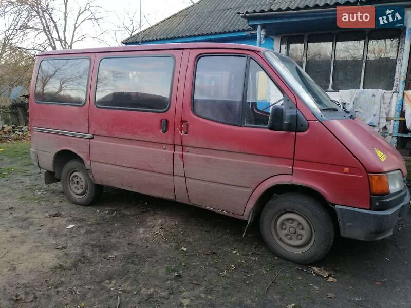 Микроавтобус Ford Transit 1987 в Чернигове фото 2 Микроавтобус Ford Transit 1987 в Чернигове
