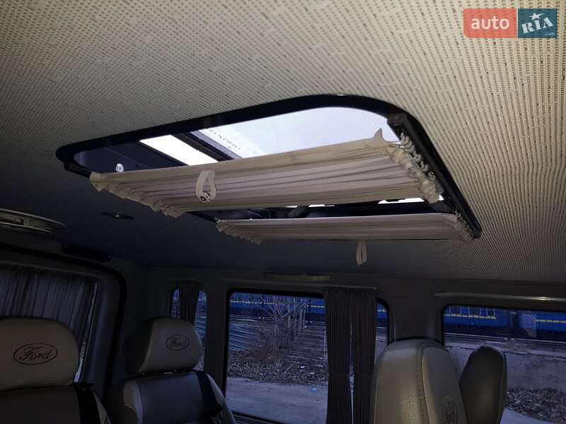 Микроавтобус Ford Transit 2007 в Ровно