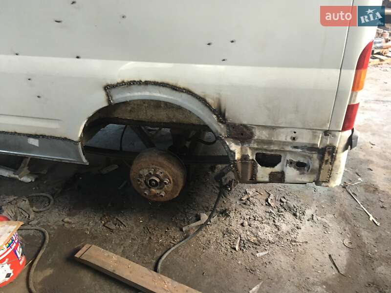 Микроавтобус Ford Transit 2004 в Умани