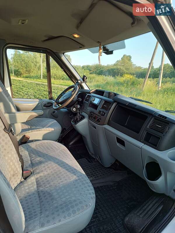 Вантажний фургон Ford Transit 2012 в Львові фото 8 Вантажний фургон Ford Transit 2012 в Львові