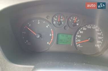 Грузовой фургон Ford Transit 2012 в 