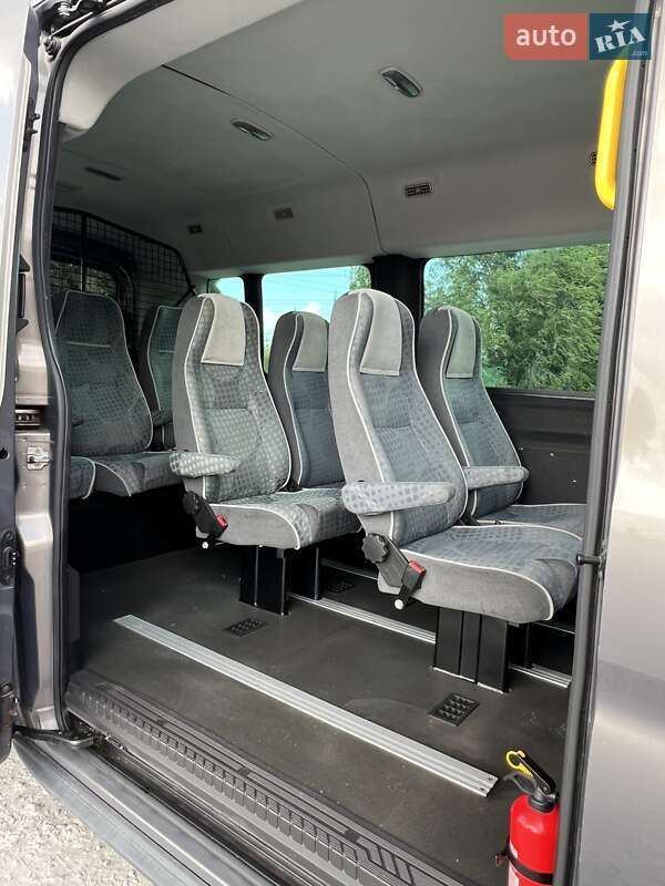 Микроавтобус Ford Transit 2015 в Днепре