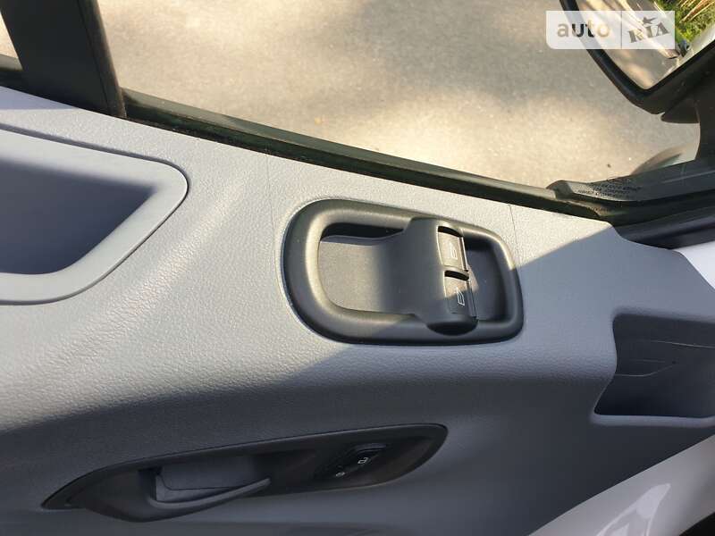 Микроавтобус Ford Transit 2016 в Житомире фото 20 Микроавтобус Ford Transit 2016 в Житомире