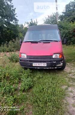 Мікроавтобус Ford Transit 1990 в Бучі