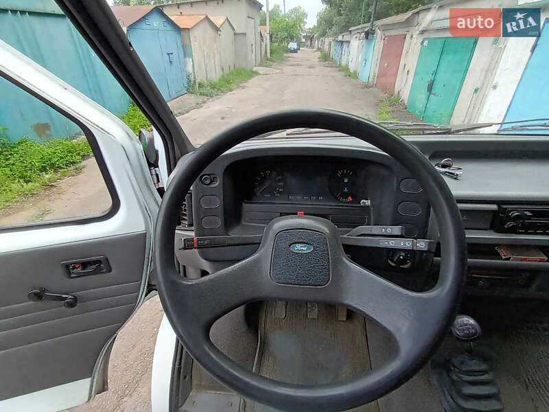 Микроавтобус Ford Transit 1990 в Ровно
