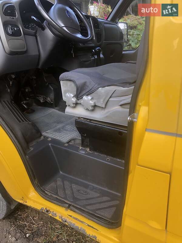 Минивэн Ford Transit 2004 в Сокирянах