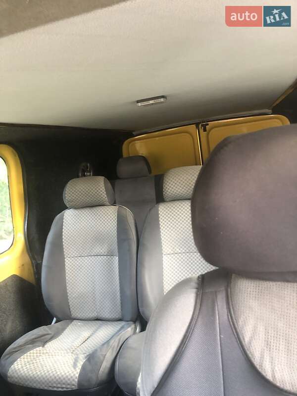 Минивэн Ford Transit 2004 в Сокирянах