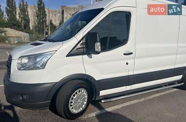 Вантажний фургон Ford Transit 2015 в Івано-Франківську