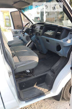 Грузовой фургон Ford Transit 2006 в Киеве