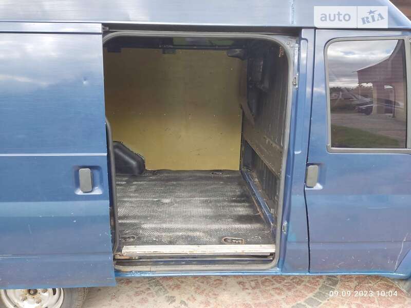 Грузовой фургон Ford Transit 2005 в Харькове